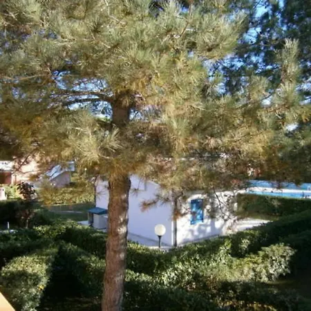 Azzurro بيبيوني